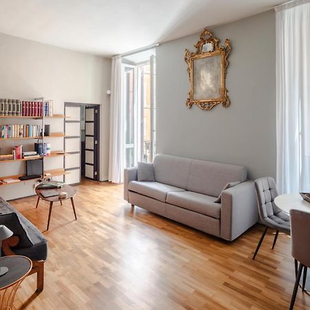 Fontanella Borghese Elegant & Beautiful Apartment โรม ภายนอก รูปภาพ